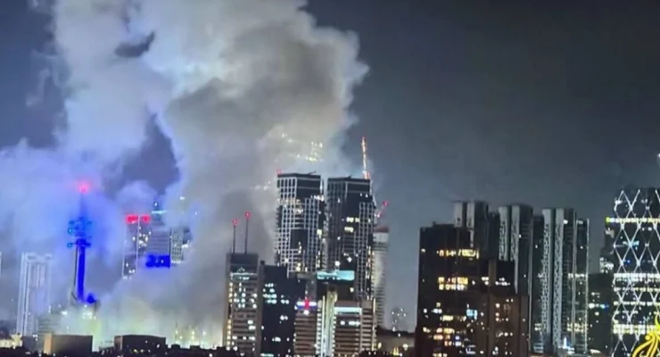 Demir Kubbe Delindi, Tel Aviv Ateş Altında