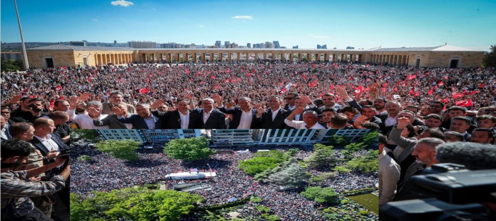 Ankara’da Tarihi Gün, Güvenpark’tan Anıtkabir’e Halkın İradesi Sel Olup Aktı