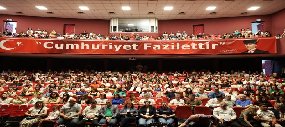 Aydın Büyükşehir Belediyesi Nazım Hikmet'i Andı