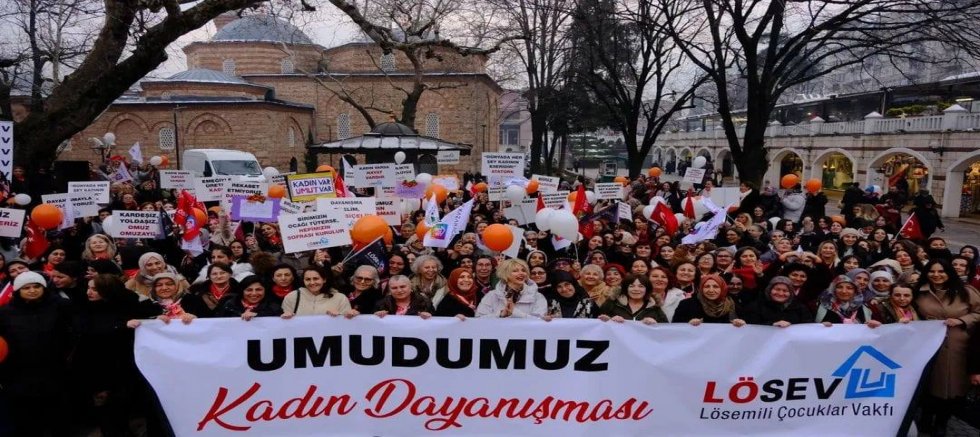 Bursa’da Umudun Adı LÖSEV Kadın Dayanışması