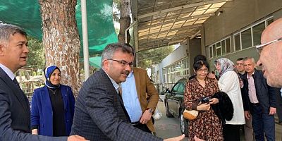 “AK Parti ziraatin ve ziraatçinin önemini çok iyi bilen bir partidir”