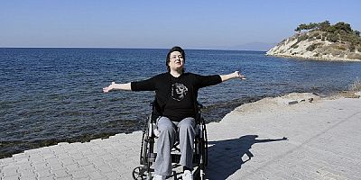 ALTI YIL SONRA DENİZİ GÖRMENİN MUTLULUĞUNU YAŞADI