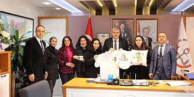 Aydın İl Milli Eğitim Müdürü Okumuş, patent başvuruları kabul edilen okulu ağırladı
