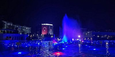 Aydın kent meydanında 'mavi' ışıkla diyabete dikkat çekildi