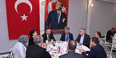 Aydın Valisi Aksoy, romanlarla iftar yemeğinde bir araya geldi