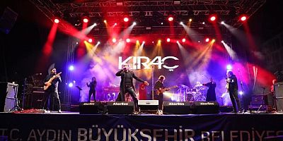 AYDINLILAR AYDIN BÜYÜKŞEHİR BELEDİYESİ’NİN DÜZENLEDİĞİ KIRAÇ KONSERİYLE COŞTU