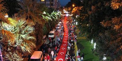  AYDINLILAR CUMHURİYET'İN 100. YILI İÇİN YÜRÜDÜ