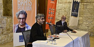 BARIŞ PEHLİVAN KUŞADASI’NDA OKURLARIYLA BULUŞTU