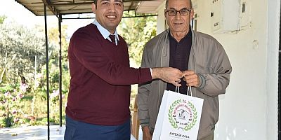 Başkan Kaya'dan emekli öğretmenlere vefa