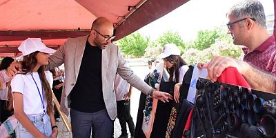 Başkan Zencirci, TÜBİTAK 4006 Bilim Fuarı’nın açılışını yaptı