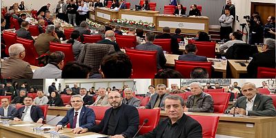 BÜYÜKŞEHİR MECLİSİ’NDE GERİLİM: BAŞKAN YETİŞKİN’DEN NET ÇIKIŞ GELDİ.