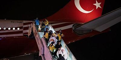 Cumhurbaşkanlığı uçakları depremzedeler için seferber