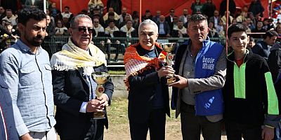 Daha büyük deve güreşi arenaları yapacağız