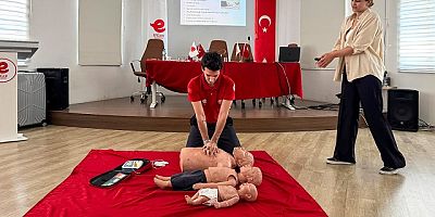 Efeler belediye personeline yönelik ilk yardım eğitimleri başlatıldı.