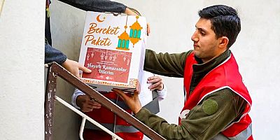 Efeler'de Ramazan Ayı boyunca 5 bin aileye gıda kolisi dağıtıldı