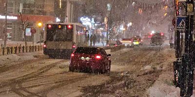 Elazığ’da kar yağışı etkisini sürdürüyor