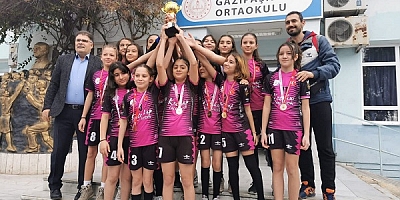 Gazipaşa Ortaokulu il birincisi oldu