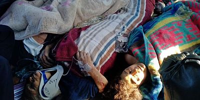 Hatay’da enkazdan kurtulan yaralılar uçakla Adana’ya getirildi