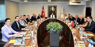 İYİ Parti Genel Başkanı Meral Akşener A takımıyla ilk kez toplandı! 3,5 saatlik toplantıda yol haritası belirlendi