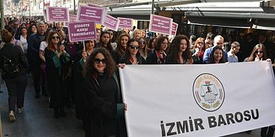 İzmir'de kadın avukatlardan 8 Mart yürüyüşü!