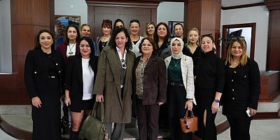 KADIN GİRİŞİMCİLERDEN BAŞKAN HATİCE GENÇAY’A ZİYARET GERÇEKLEŞTİRİLDİ.