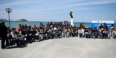 Kuşadalılar Üreten Bir Türkiye İçin Kitap Okudu