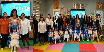 Kuşadası Belediyesi tarafından Anne Baba Çocuk Merkezi’nde 38. Dönem Mezuniyet Coşkusu
