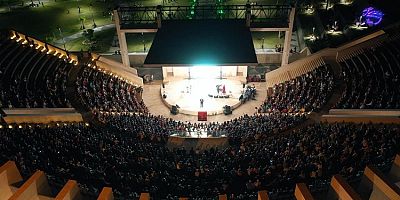 METİN UCA, DİDİMLİLERİ KAHKAHAYA BOĞDU