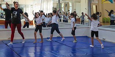 Miniklerin Enerjisi Efeler'i Sarıyor