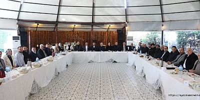 Mustafa Savaş AK Partiye Yakın STK'lar ile bir araya geldi