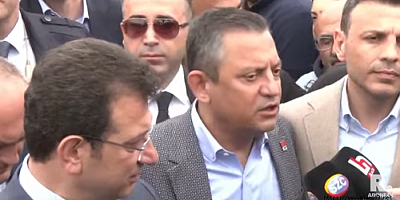 Özgür Özel ve Ekrem İmamoğlu Saraçhane'de Yasaklara Karşı Yürüyor