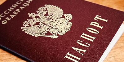 Rusya İşgal Ettiği Bölgede Ukrayna Vatandaşlarını Asimilasyona Zorluyor