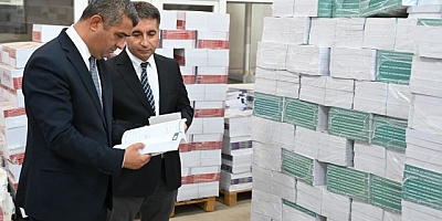 ÜCRETSİZ DERS VE KAYNAK KİTAPLARI DAĞITILDI